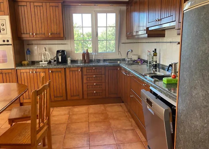 Xanadu Coliving בית הארחה *